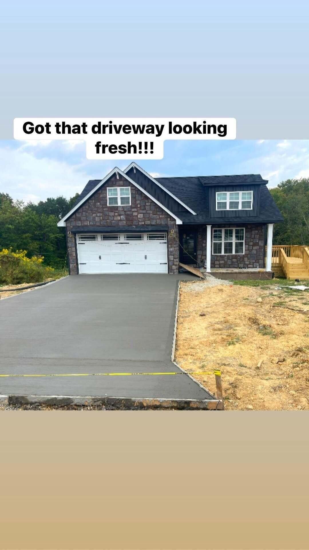 85 Queens Drive. East Bernstadt, KY 40729