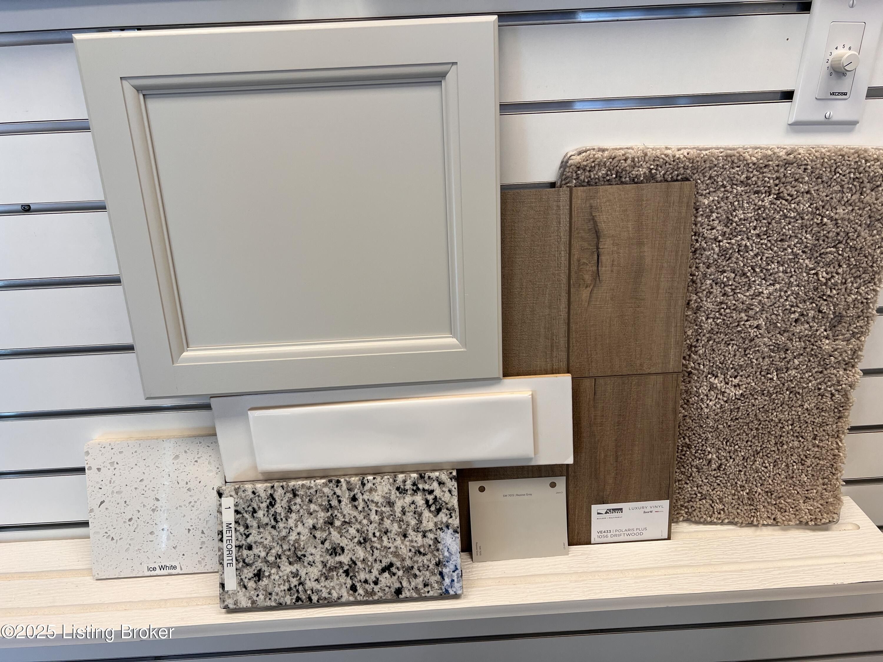 7925 Copper Drift Way. Louisville, KY 40291