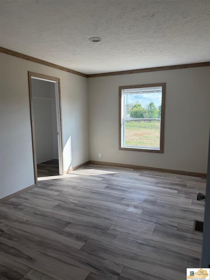 1314 Arnett Grove Road. Glasgow, KY 42141