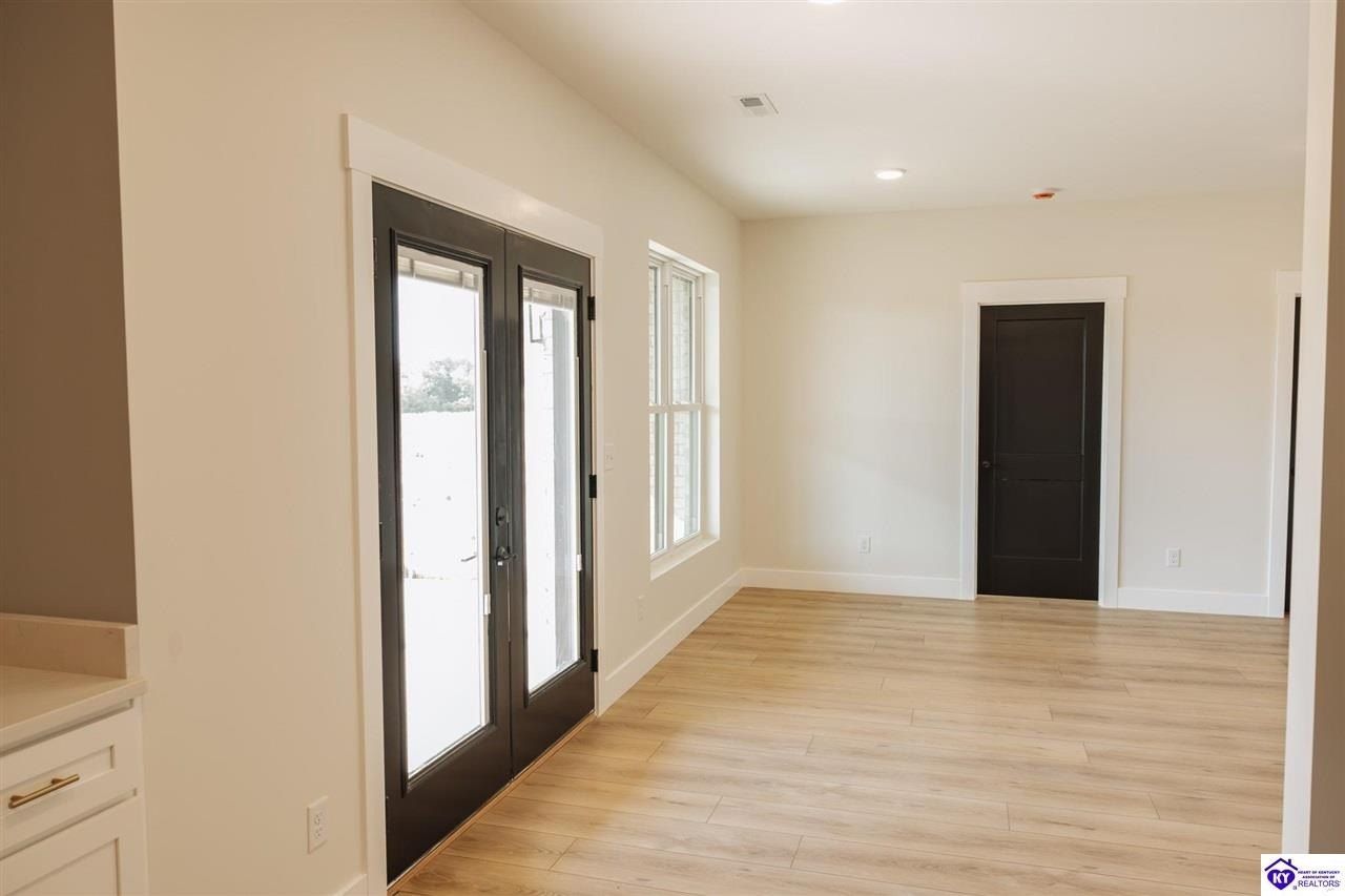 243 Sweet Grass Ct. Hodgenville, KY 42748