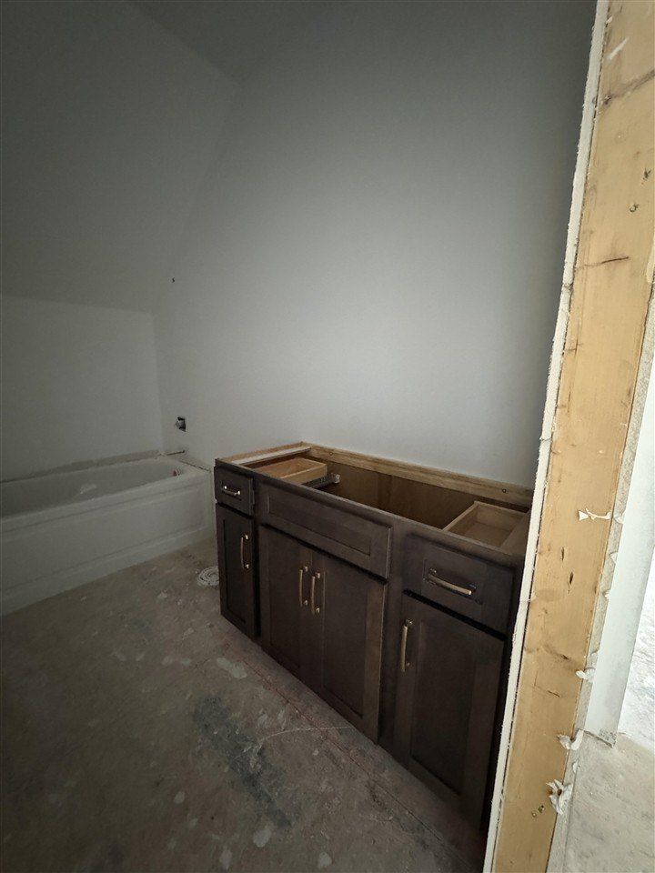 41 Hermitage Lane. Alvaton, KY 42122