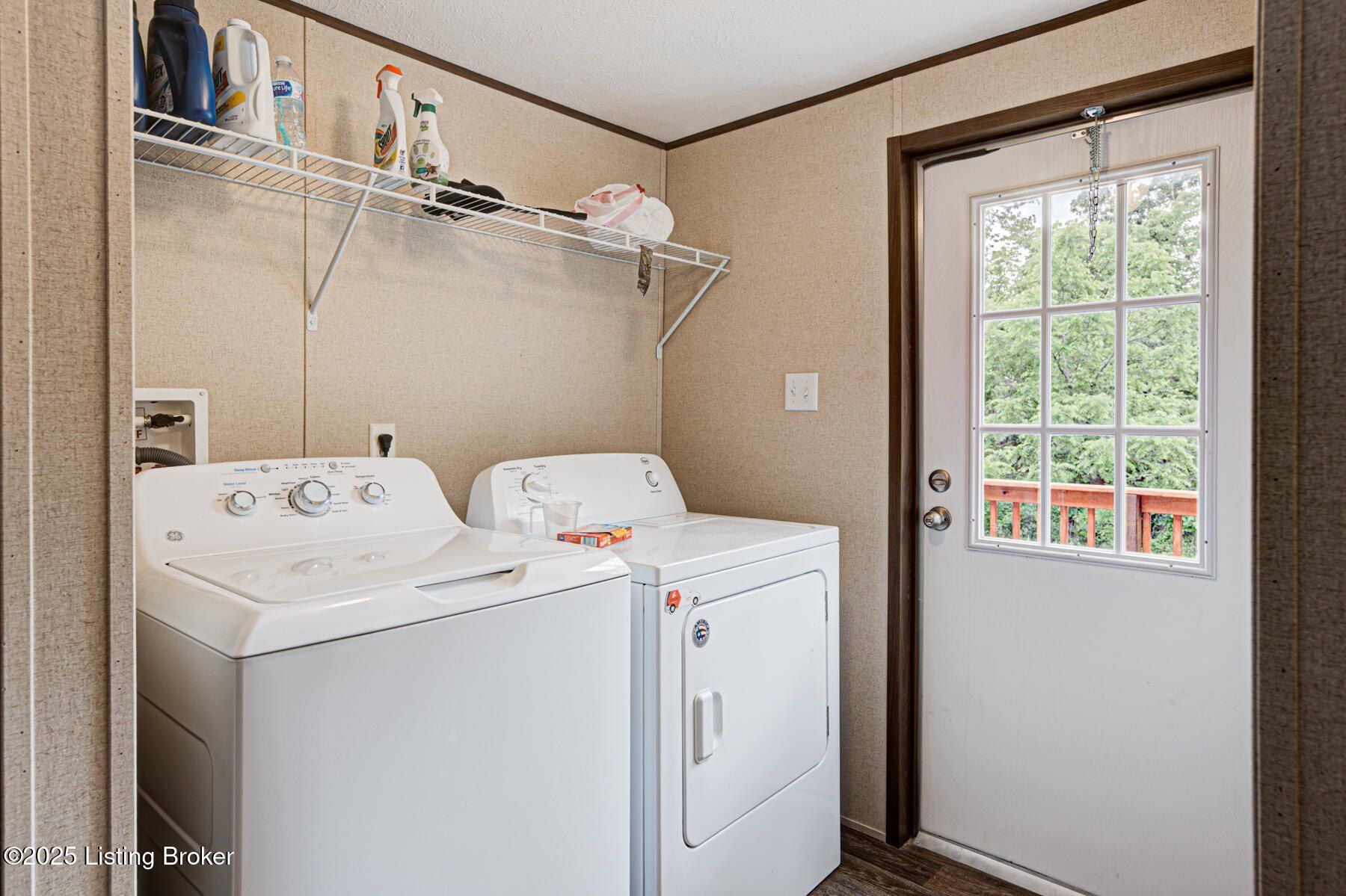 233 Rambling Ridge Rd. Brandenburg, KY 40108