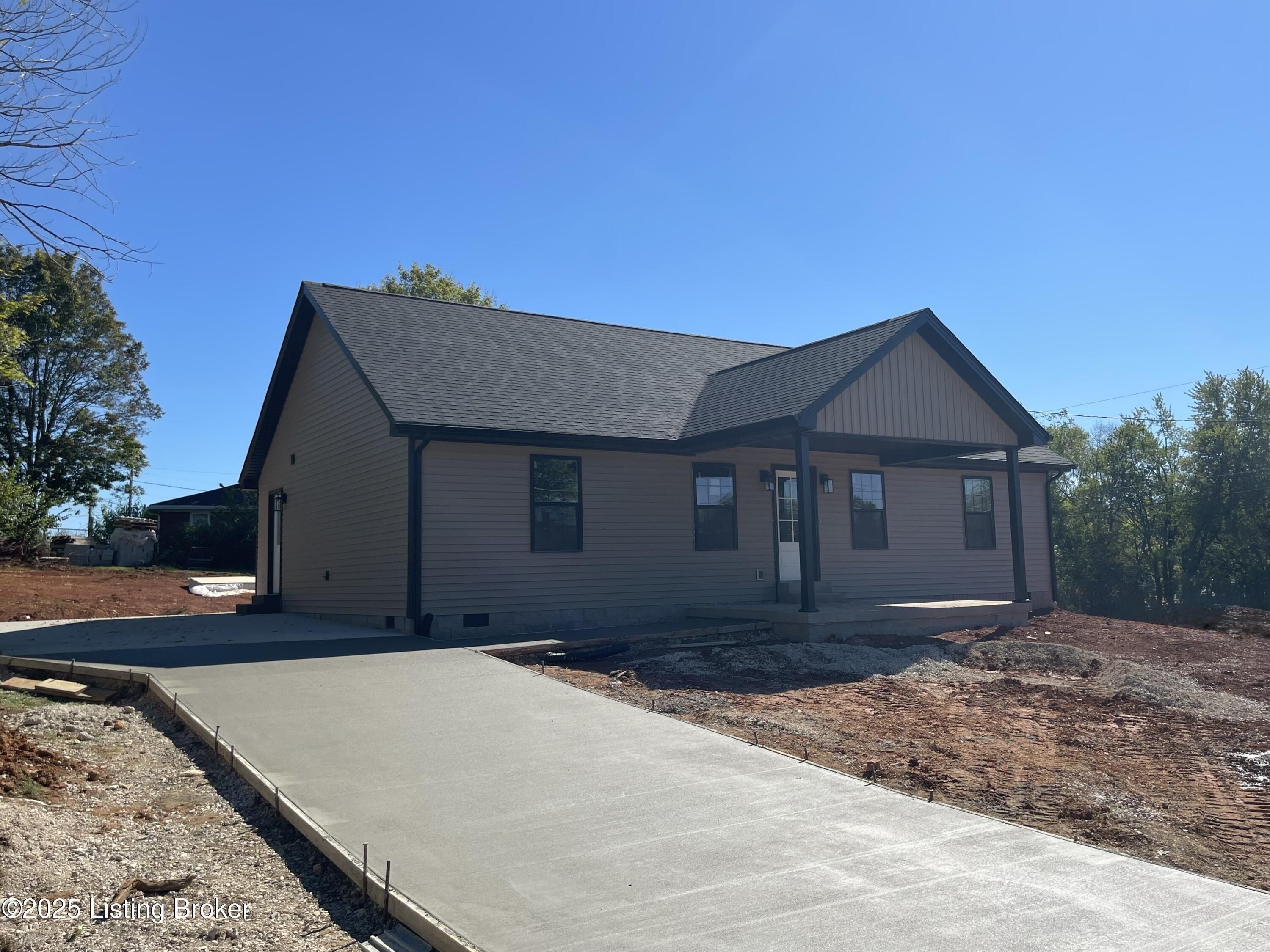 126 Churchill Ave. Hodgenville, KY 42748