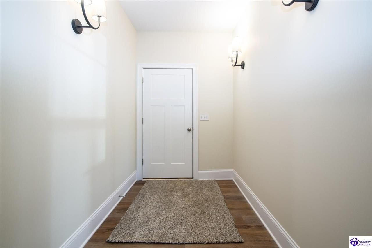 309 Ashwood Avenue. Elizabethtown, KY 42701