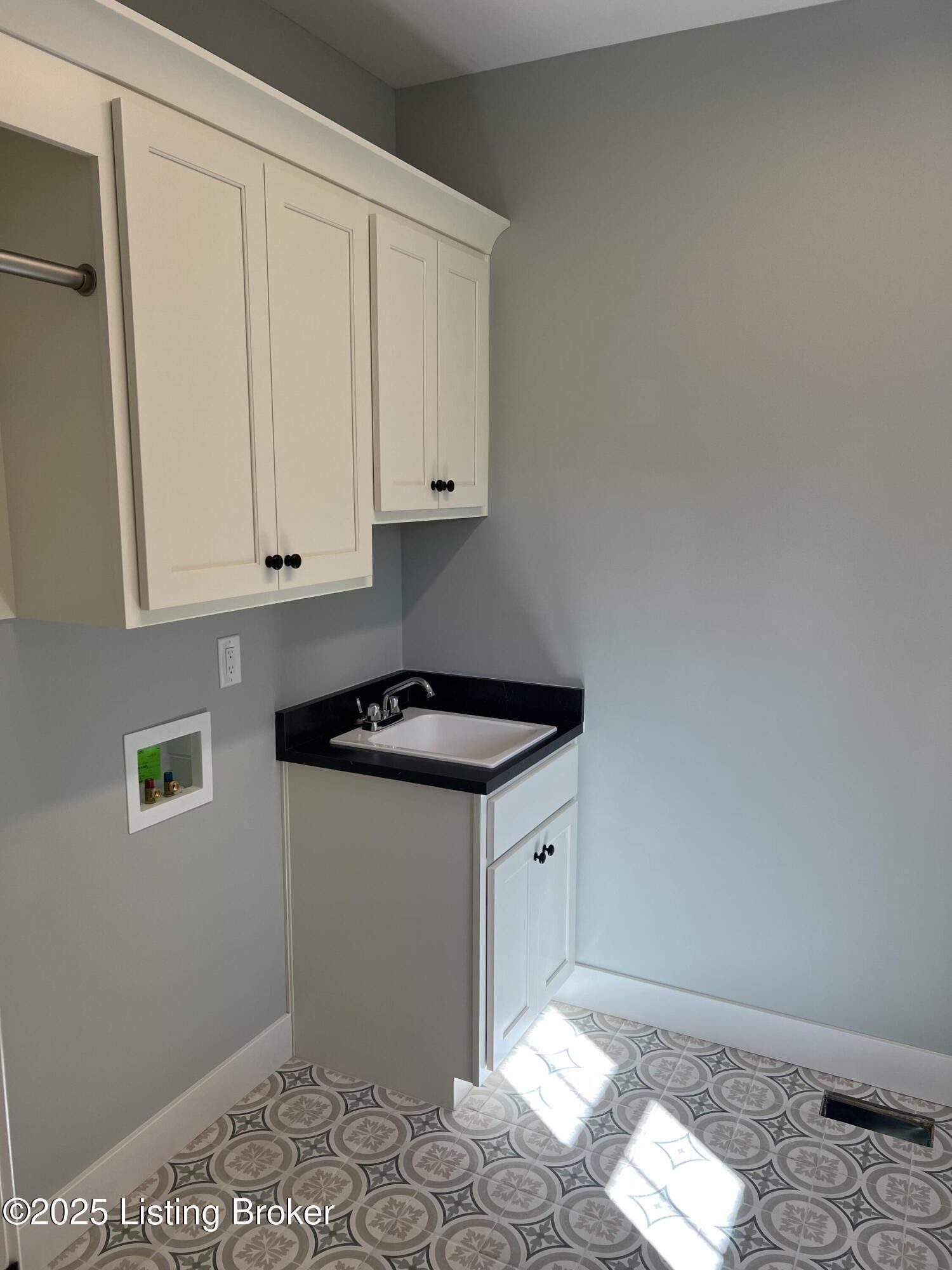 3224 Catalpa Farms Dr. Fisherville, KY 40023