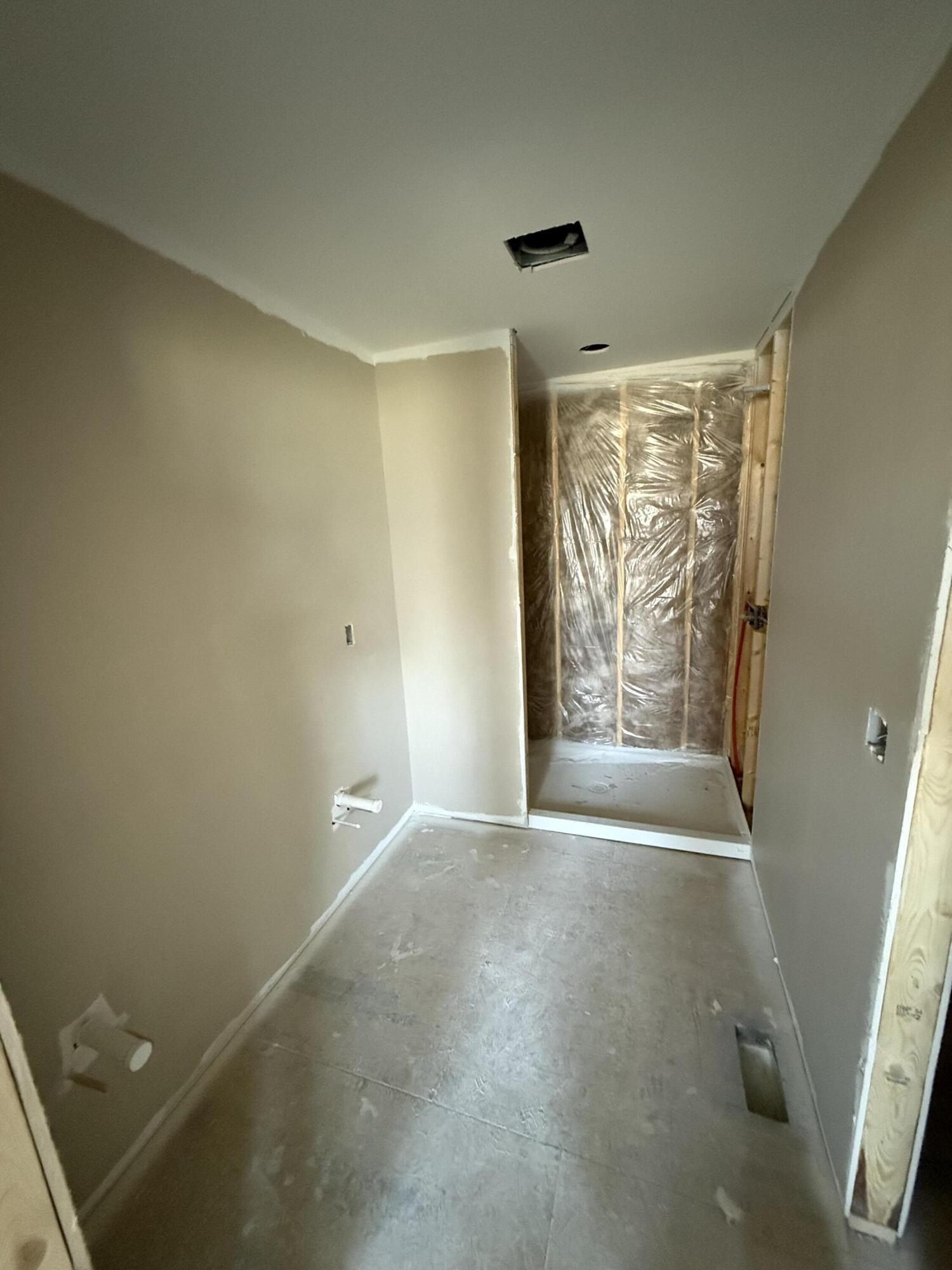 2751 Brindle Ridge Road. Brodhead, KY 40409