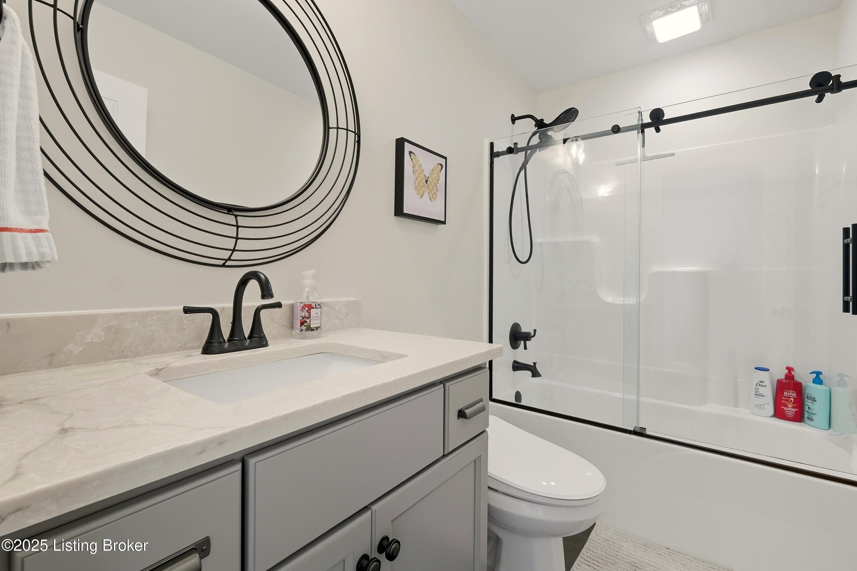 4010 Thomas Farm Dr. Louisville, KY 40299