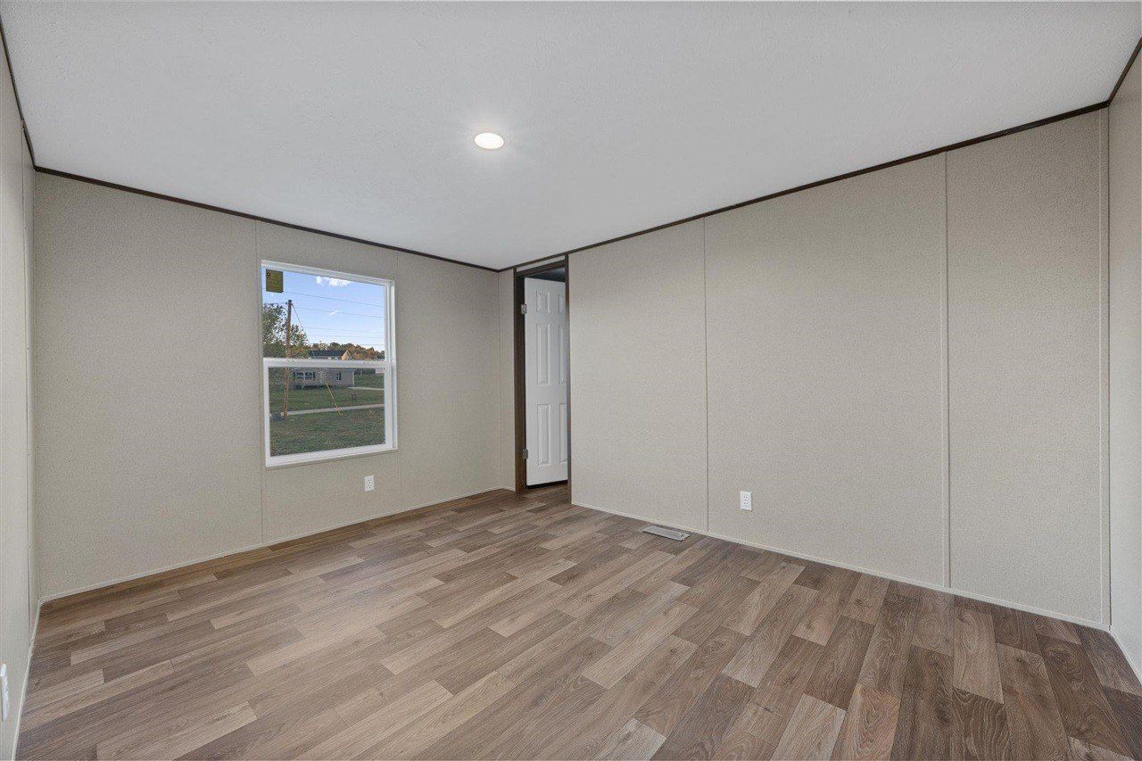 42 Beech Street. Smiths Grove, KY 42171