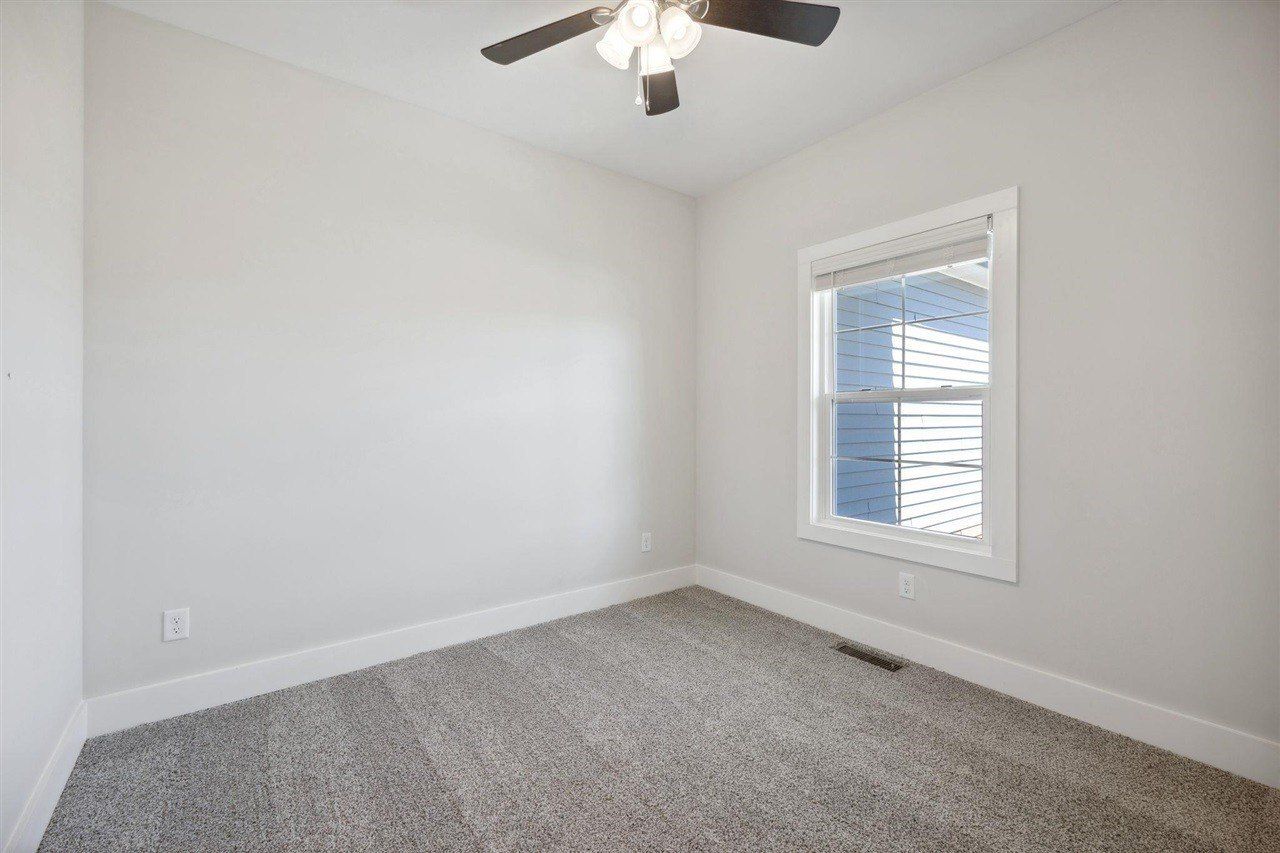 1365 Rhythm Lane. Bowling Green, KY 42101