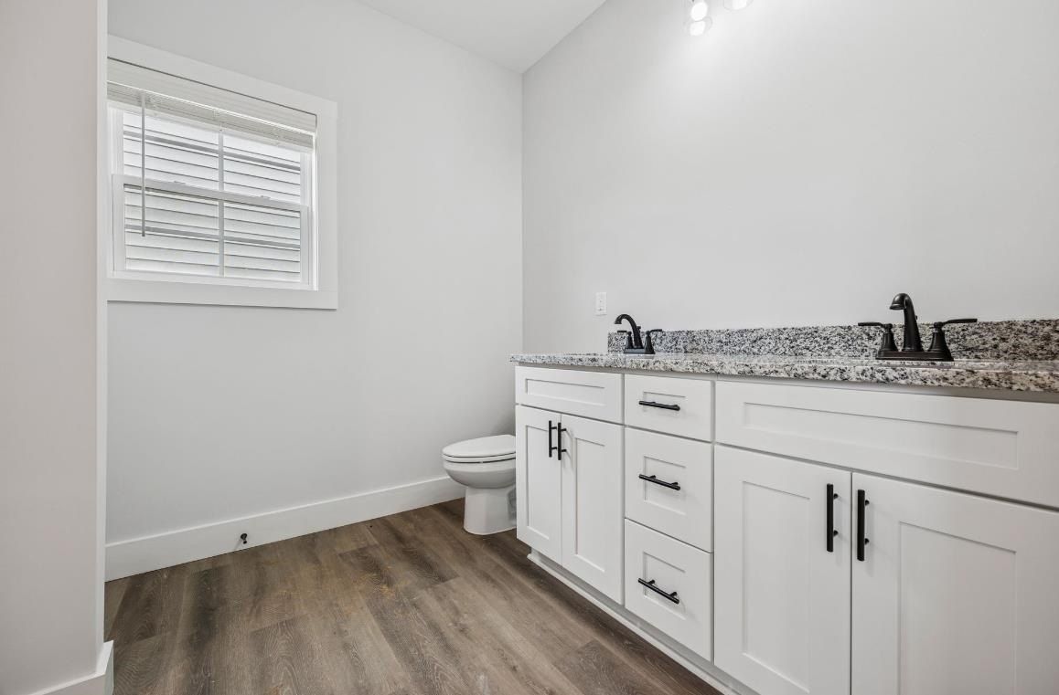 1311 Rhythm Lane. Bowling Green, KY 42101