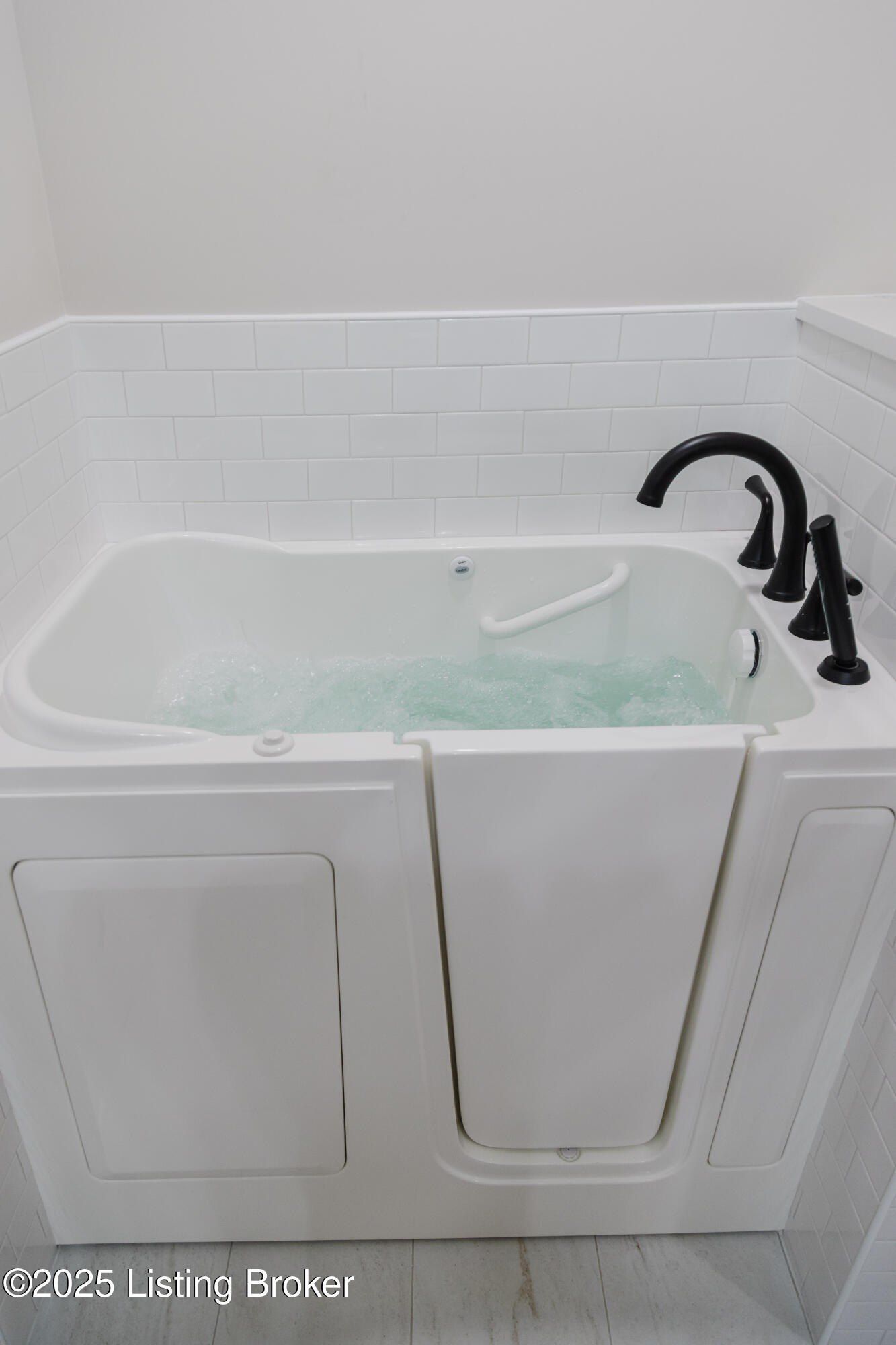 1108 N Main St. Elizabethtown, KY 42701