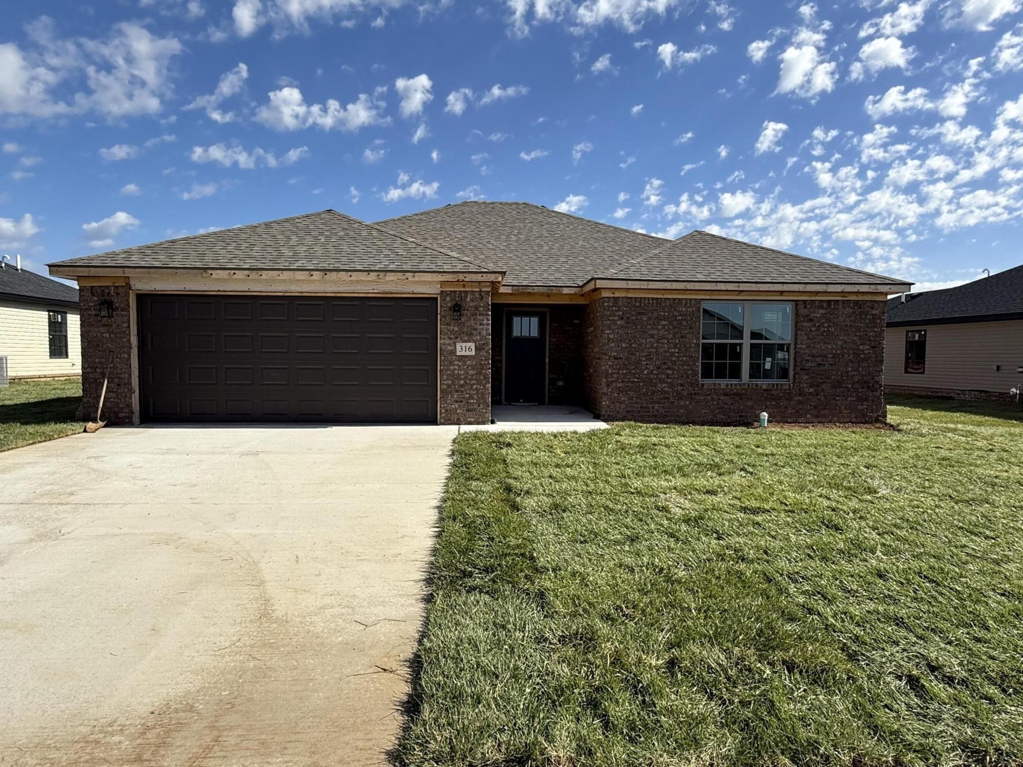 316 Whitley Way. Berea, KY 40403