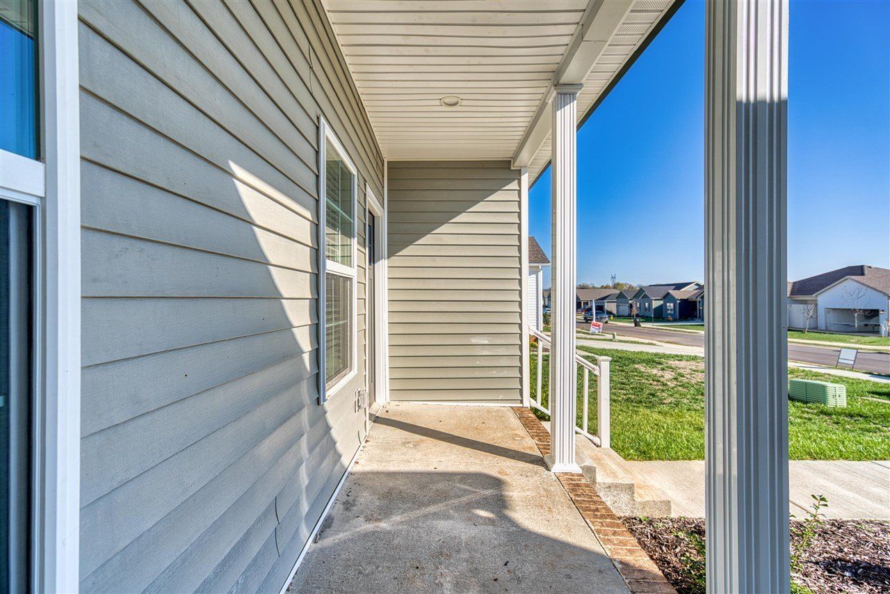1317 Rhythm Lane. Bowling Green, KY 42101