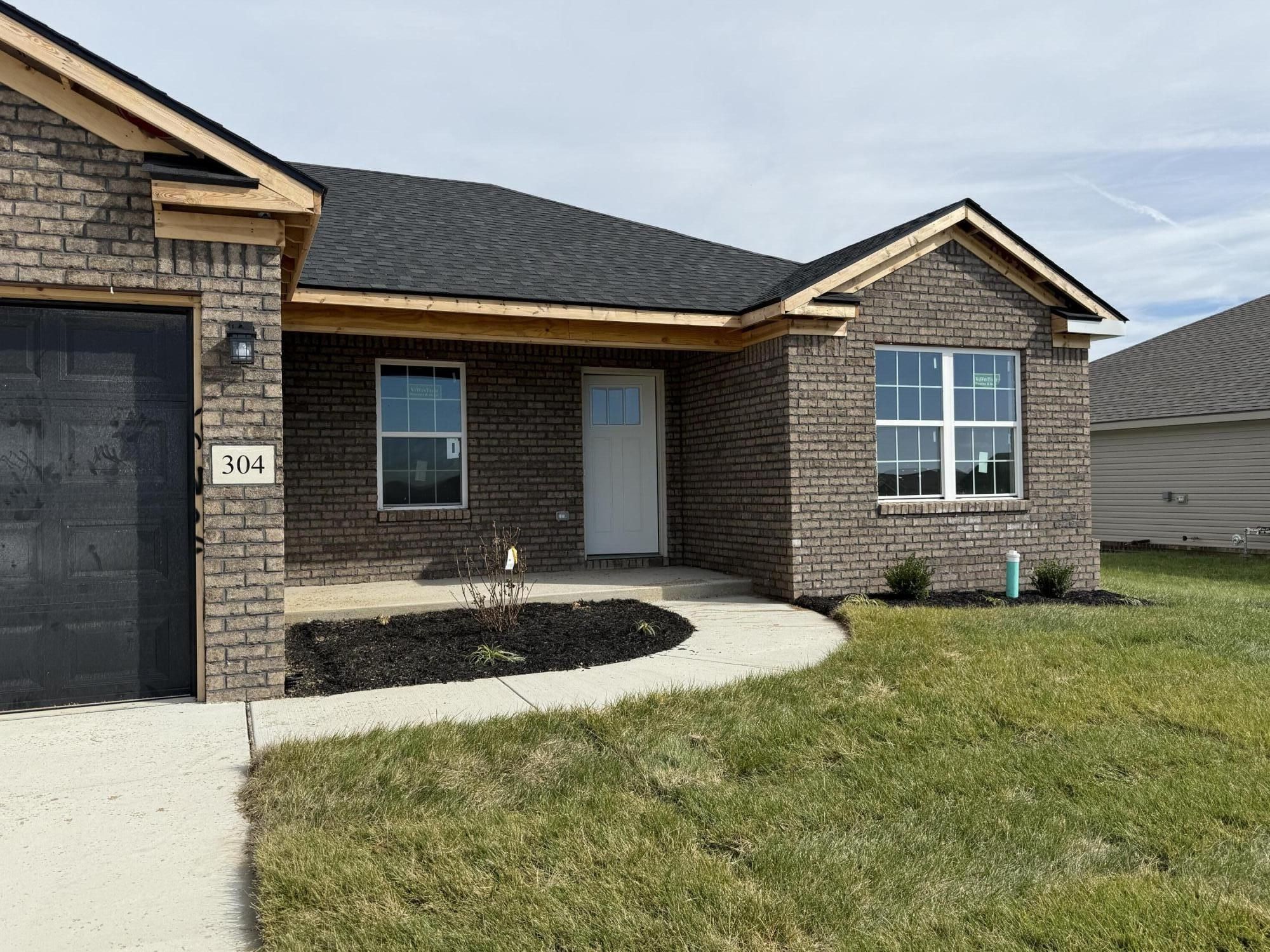 304 Whitley Way. Berea, KY 40403