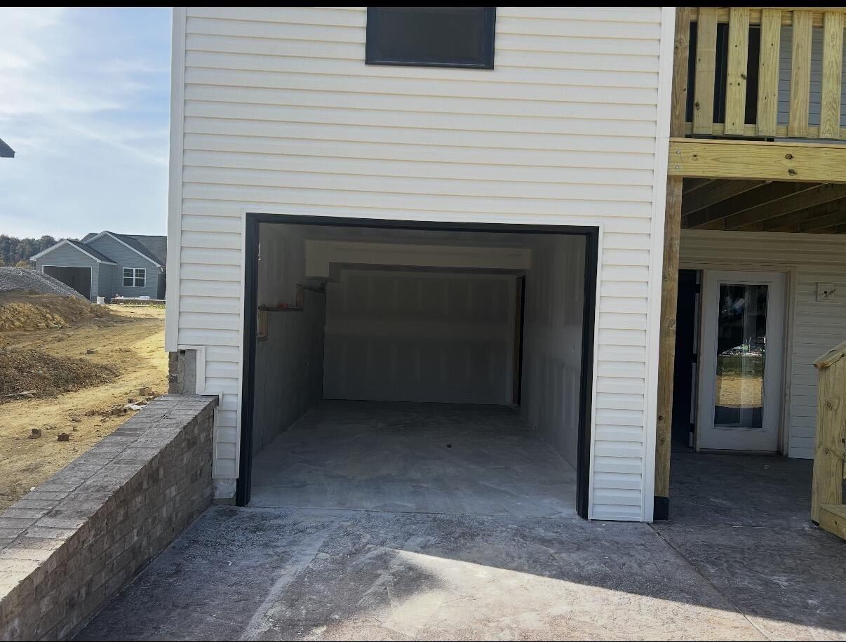 138 Knob View Trace. Junction City, KY 40440