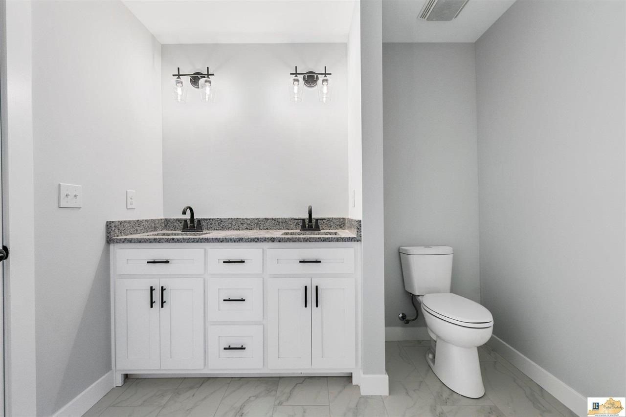 1342 Willie Groce Road. Glasgow, KY 42141