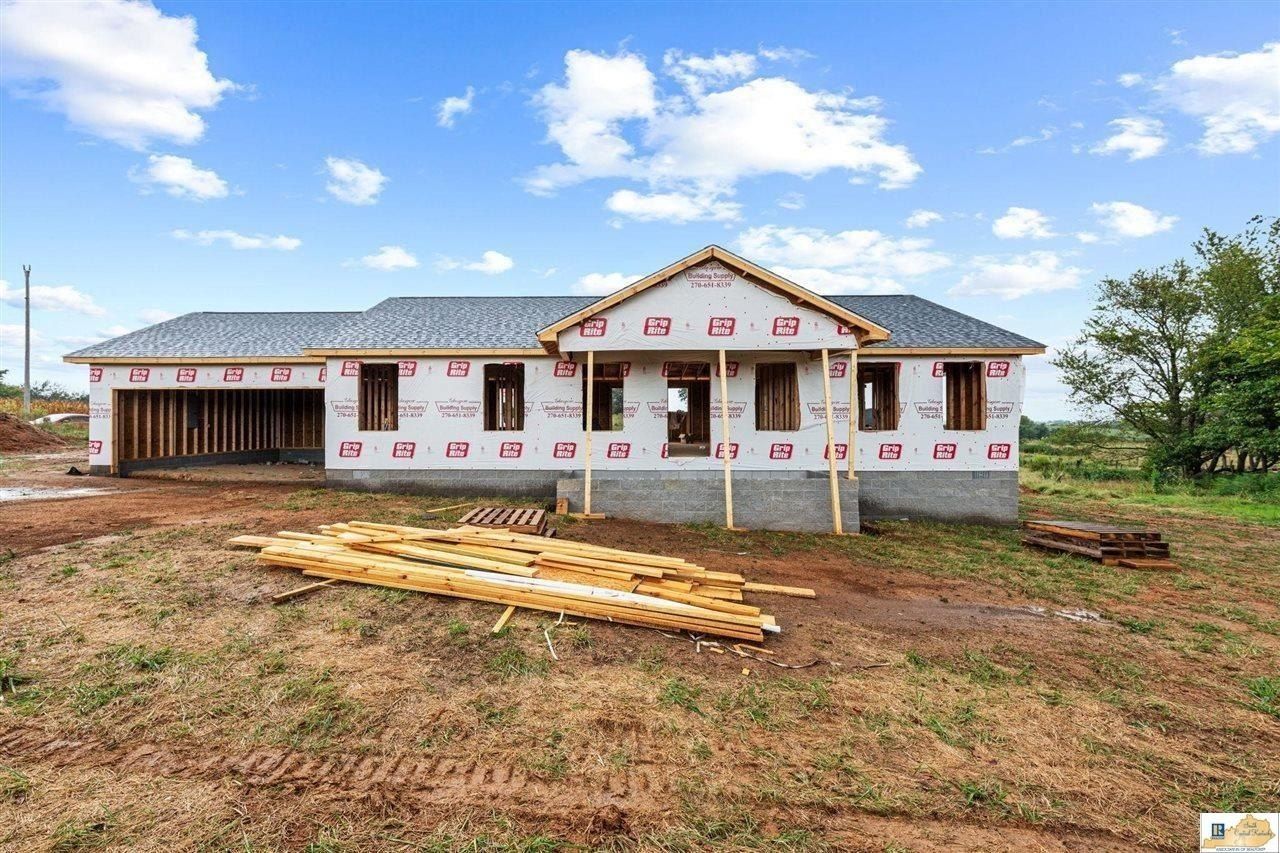 12 Crawford Road. Glasgow, KY 42141