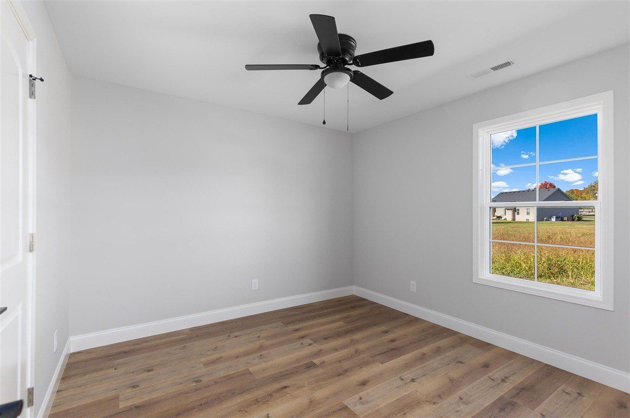 102 Madeline Court. Russellville, KY 42276