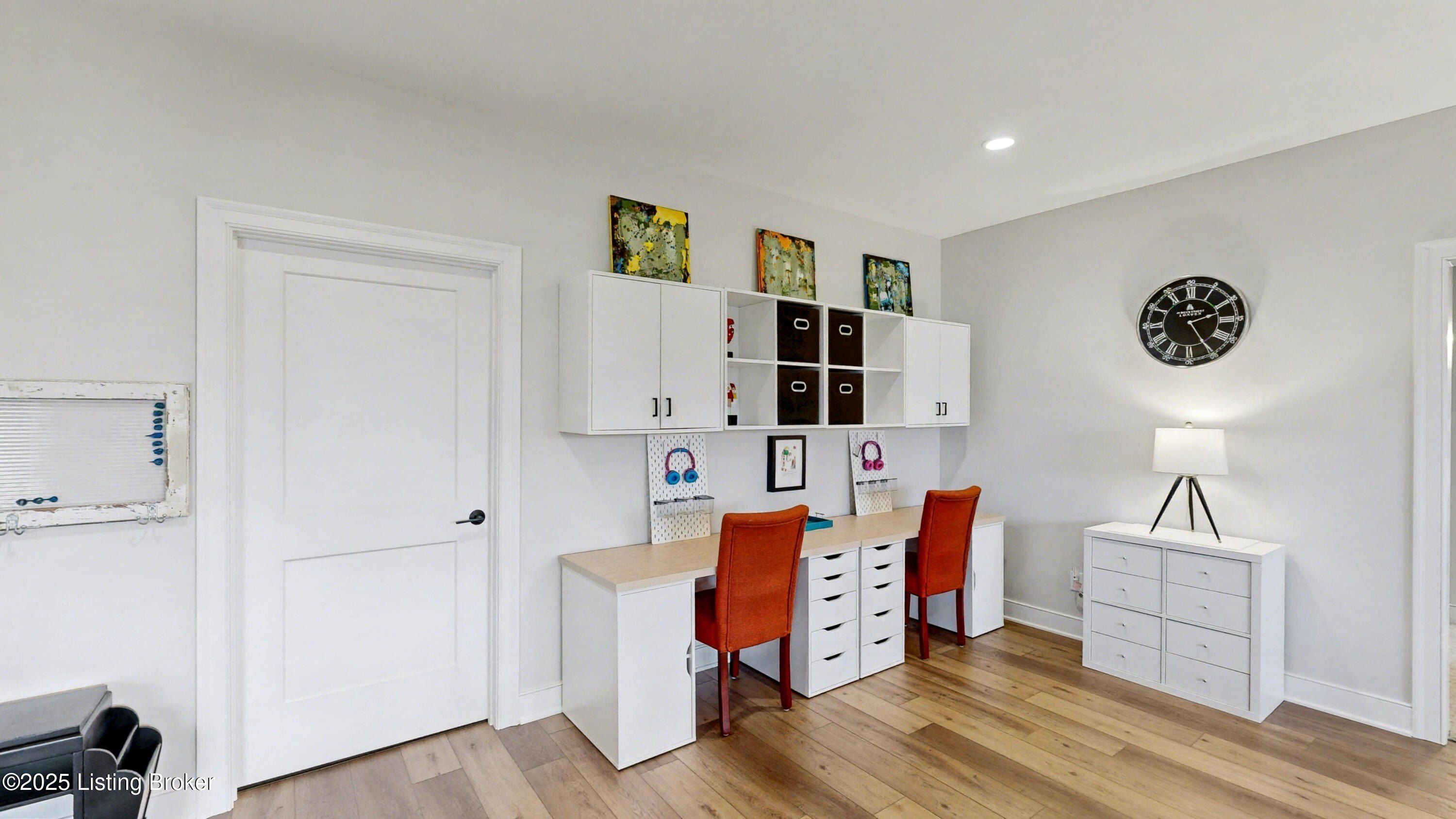 7388 Edith Way. Crestwood, KY 40014