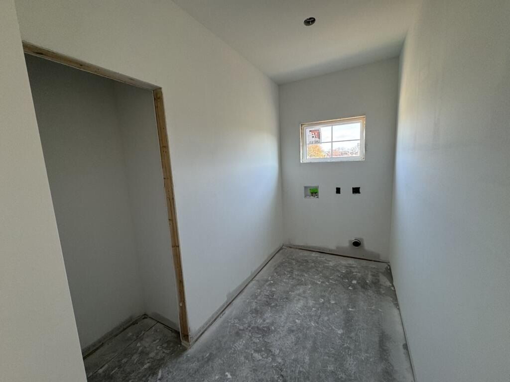 105 Metcalf Drive. Frankfort, KY 40601