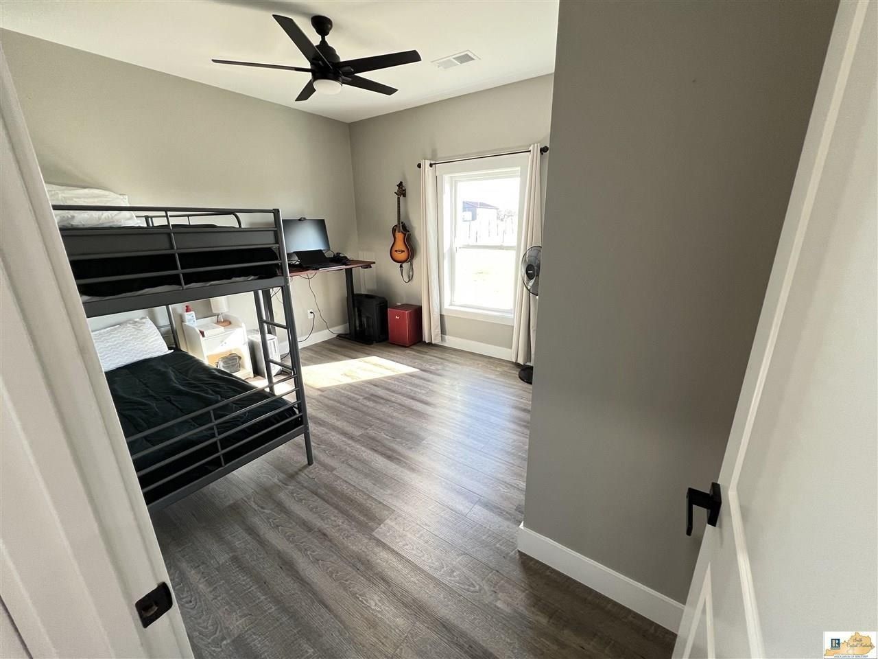 36 Melody Ann Drive. Columbia, KY 42728