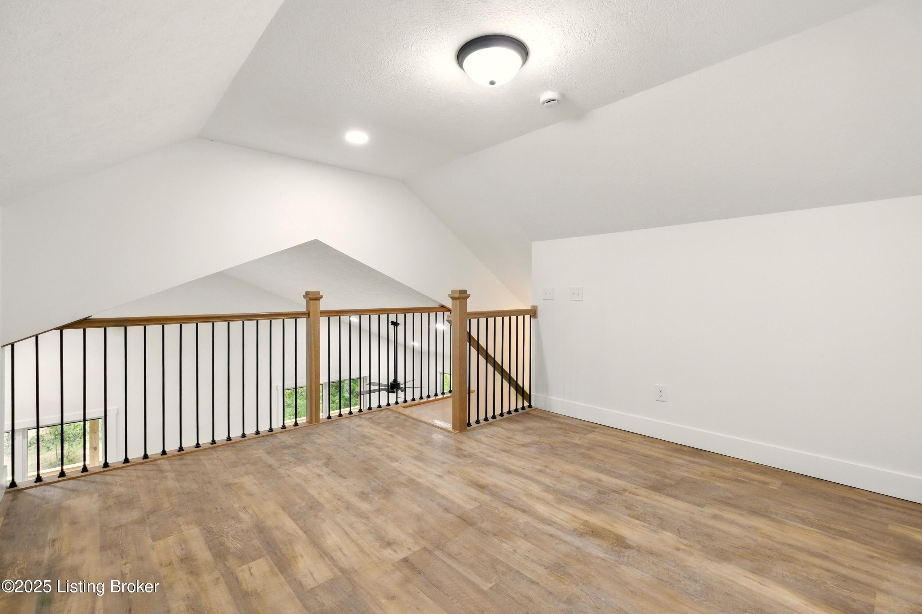 374 Nolin Estates Rd. Clarkson, KY 42726