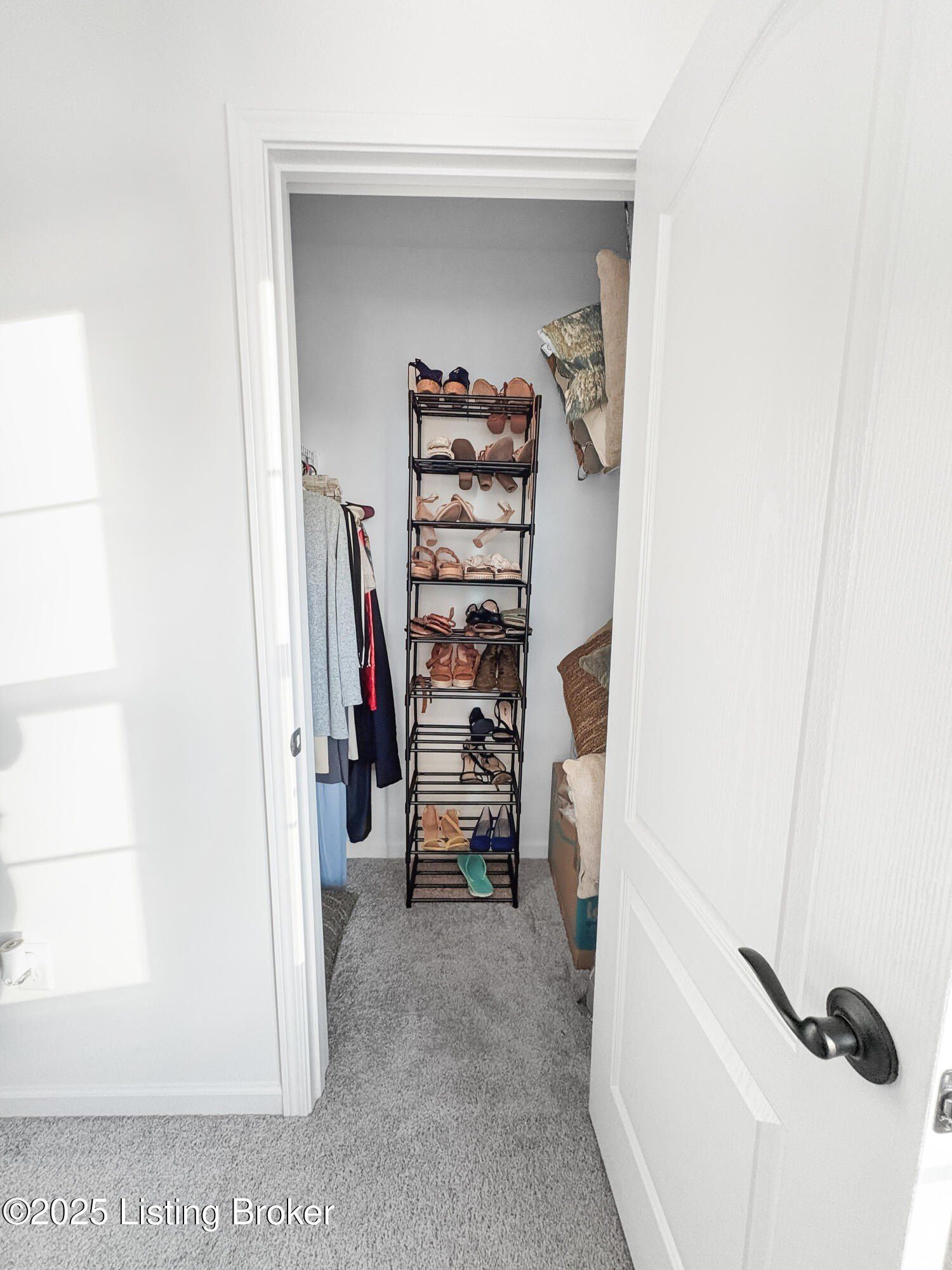 138 Sunflower Blvd. Mt Washington, KY 40047