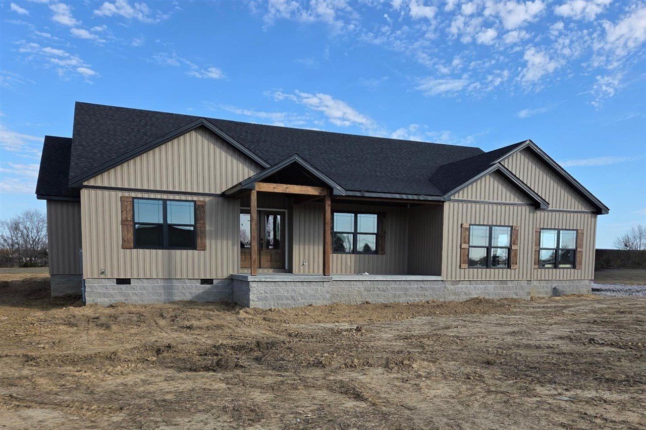 125 Fairfield Drive. Russellville, KY 42276