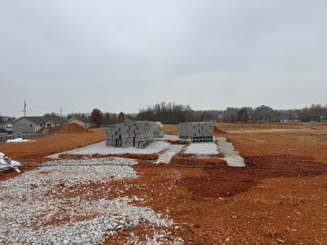 22 Echo Ridge. Oak Grove, KY 42262