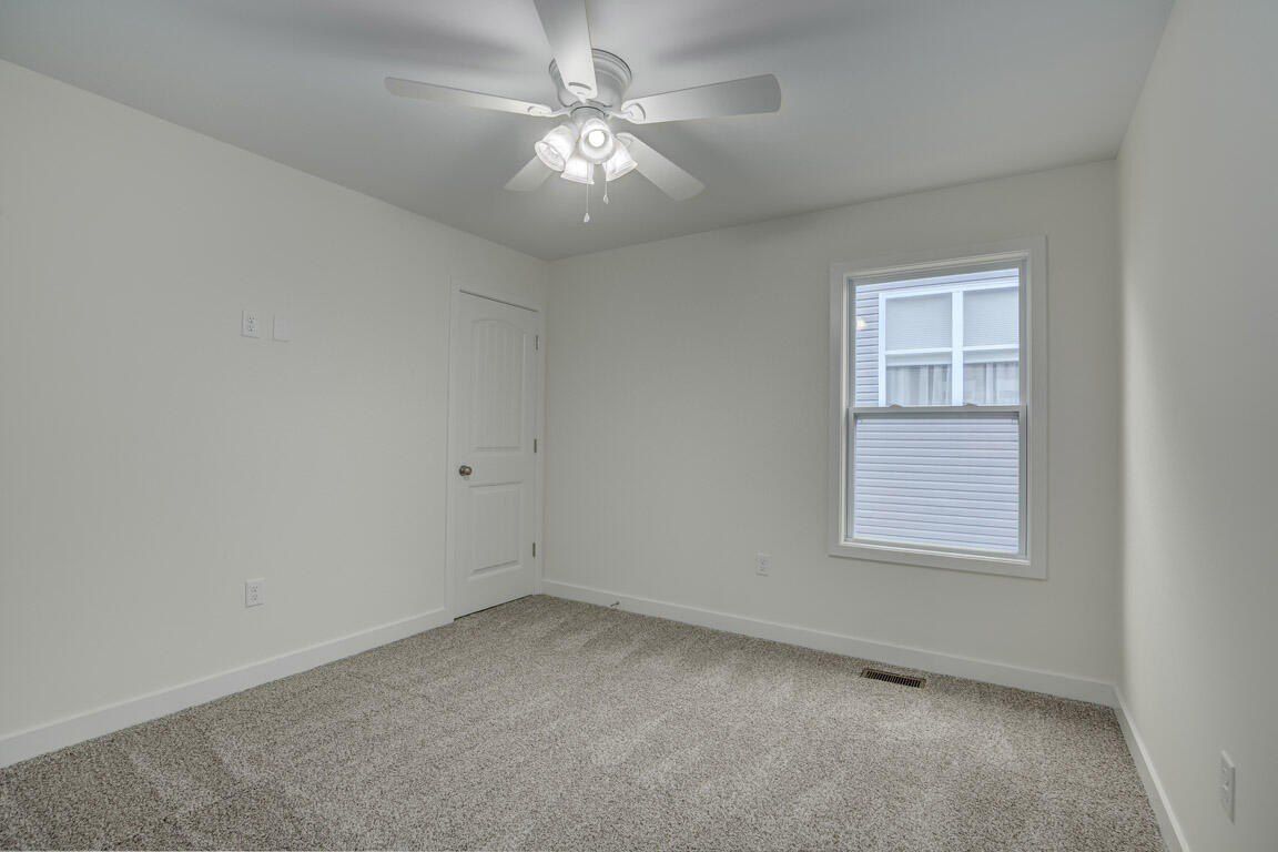 122 Churchill Drive. Williamstown, KY 41097