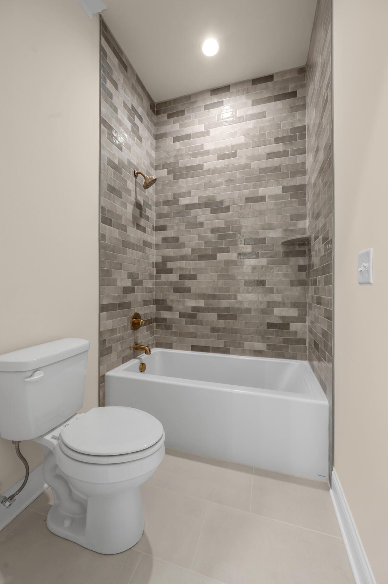 376 Weston Park. Lexington, KY 40515