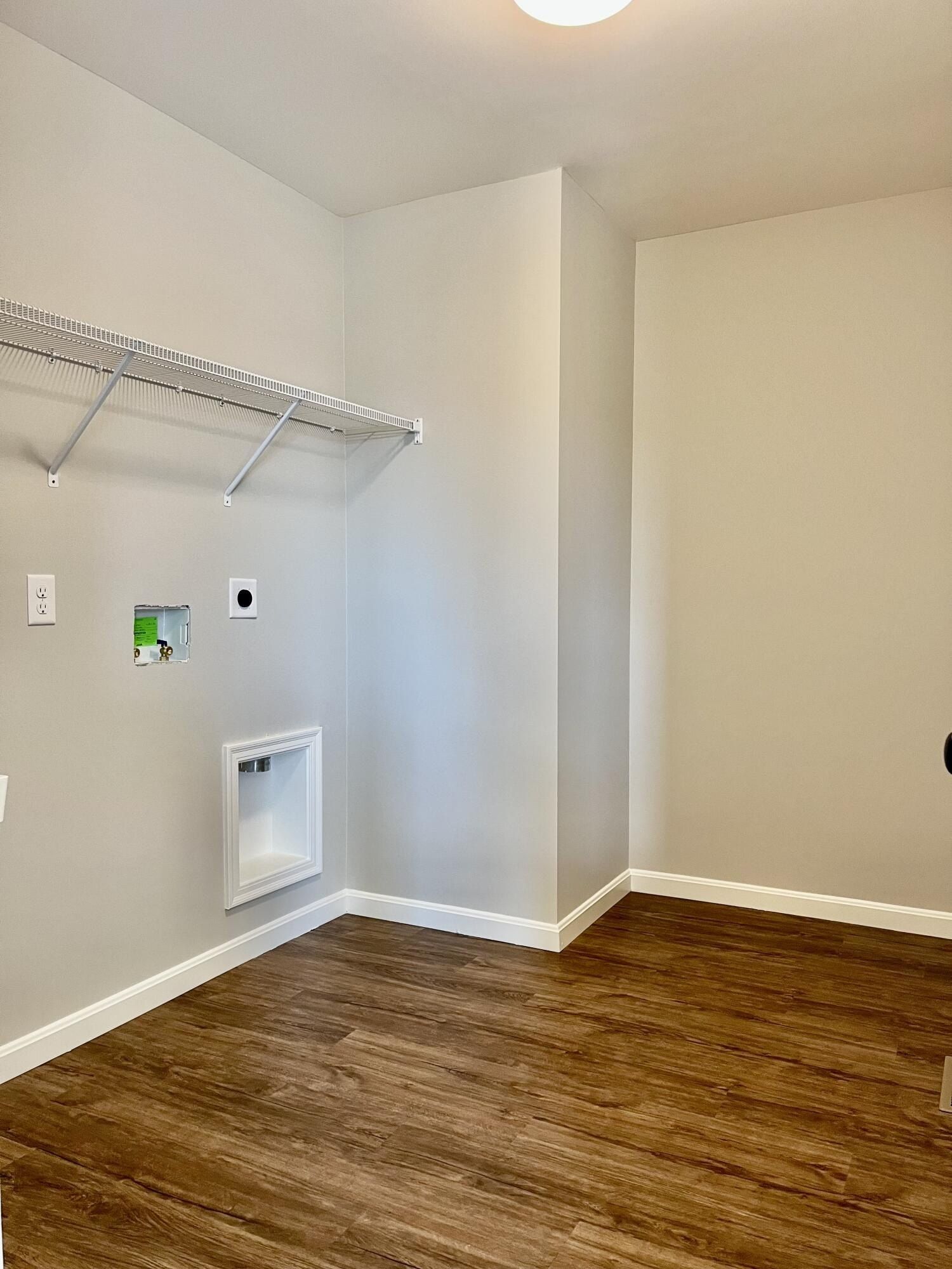 2301 Moonbrook Court. Union, KY 41091