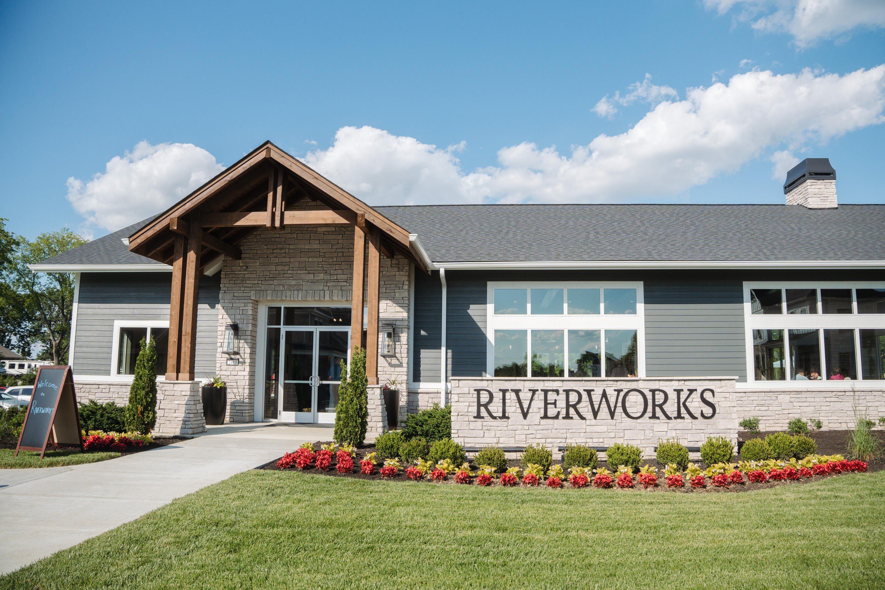 2305 Bentwood Court. Hebron, KY 41048