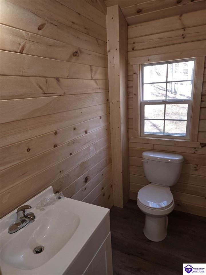 5285 Wax Road. Clarkson, KY 42726