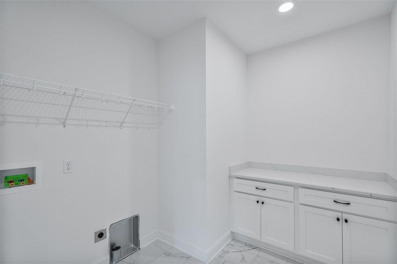 388 Olympia Court. Bowling Green, KY 42103