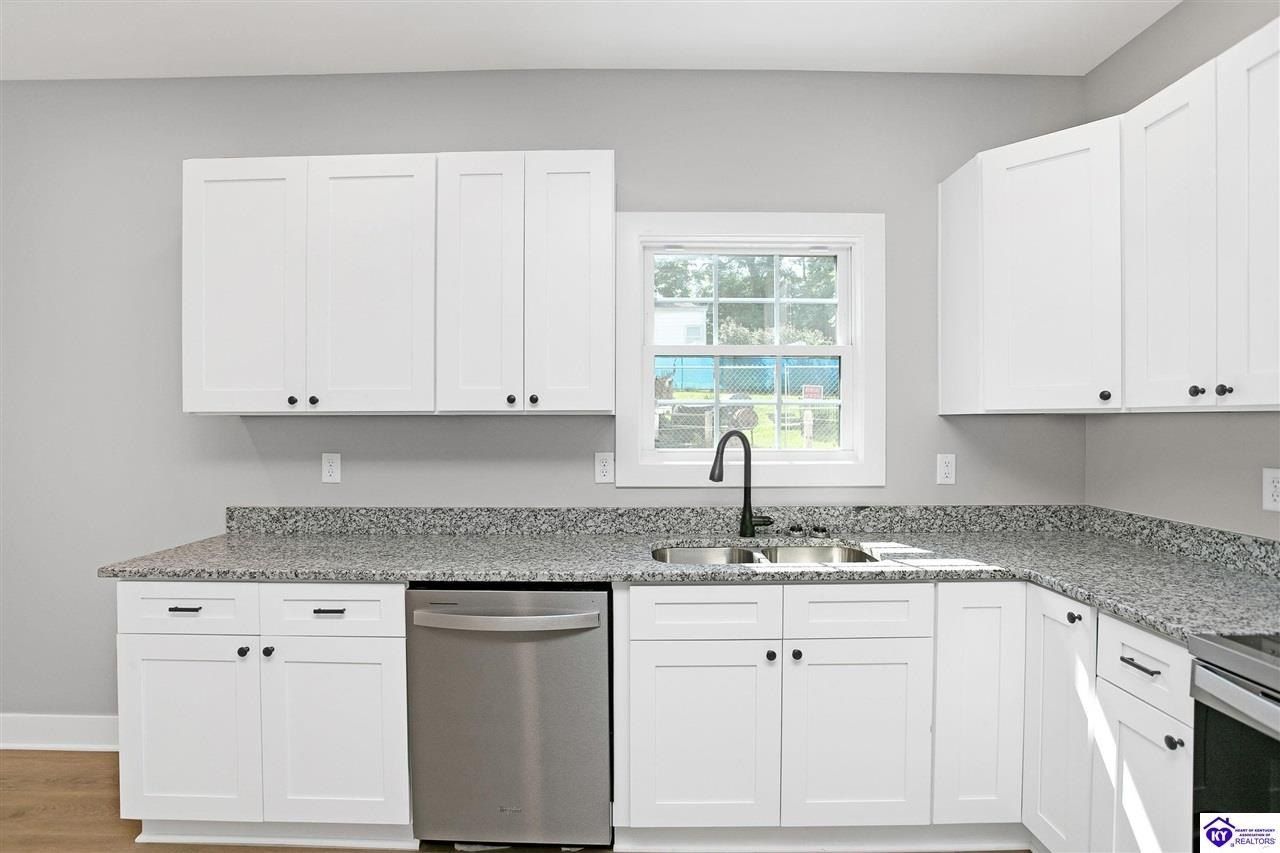 310 AB Jefferson Street. Elizabethtown, KY 42701