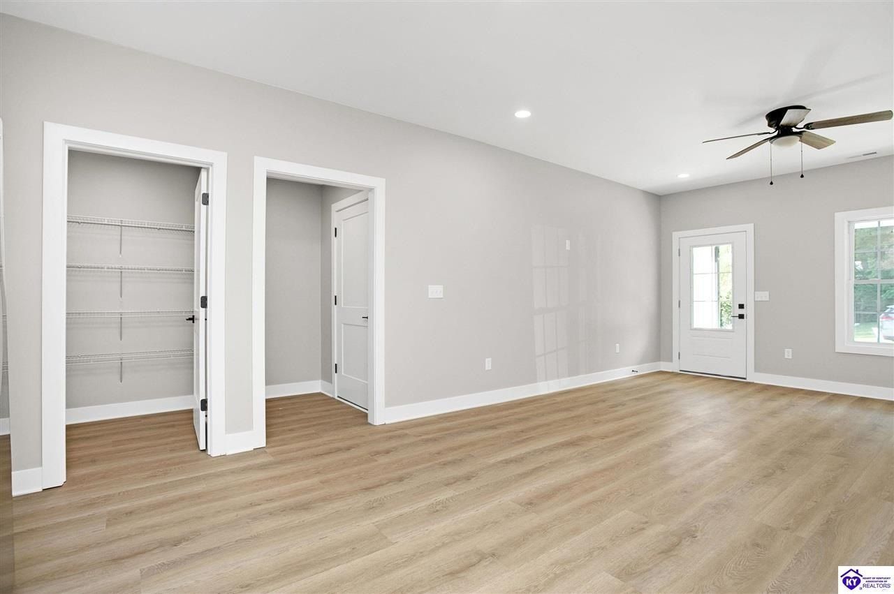 310 AB Jefferson Street. Elizabethtown, KY 42701