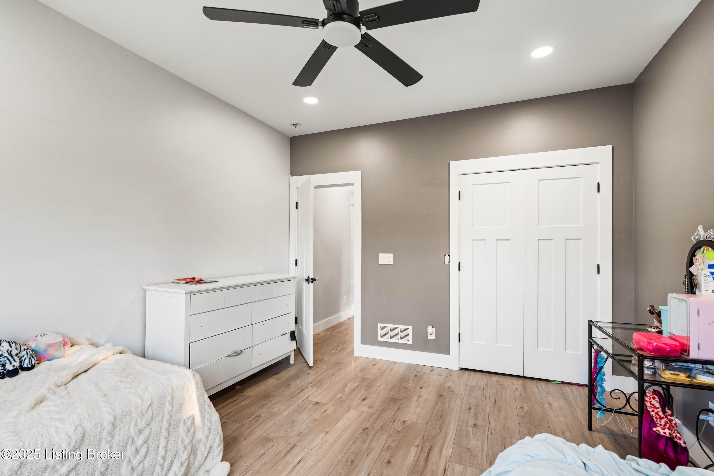 2191 W Us Hwy 42. La Grange, KY 40031