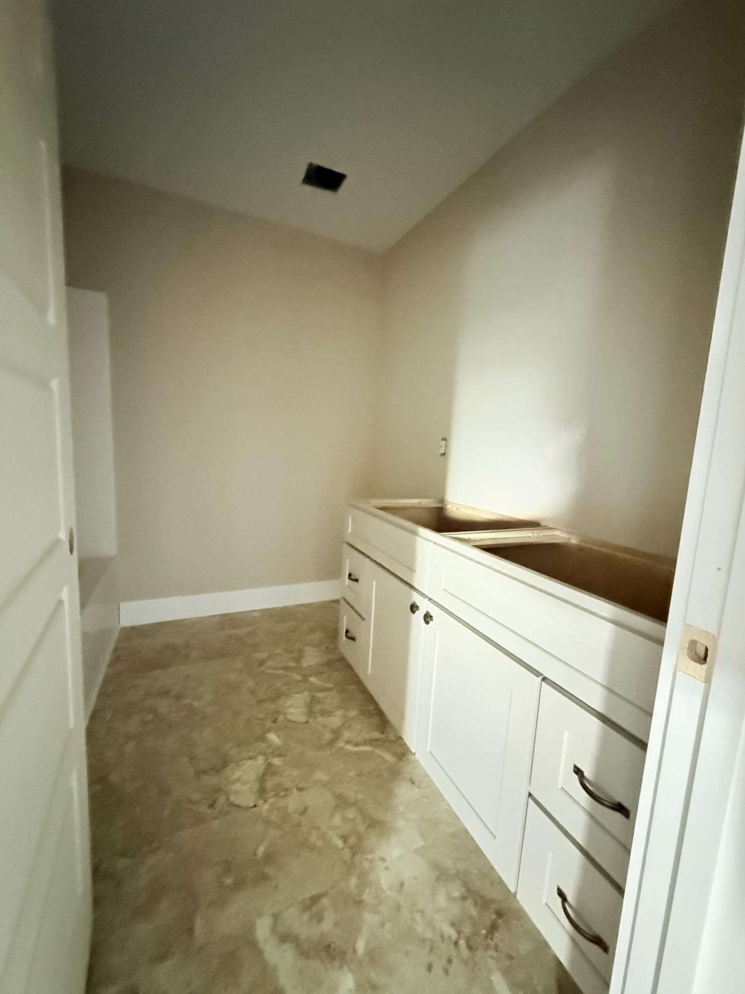 235 Brook Cove. Berea, KY 40403