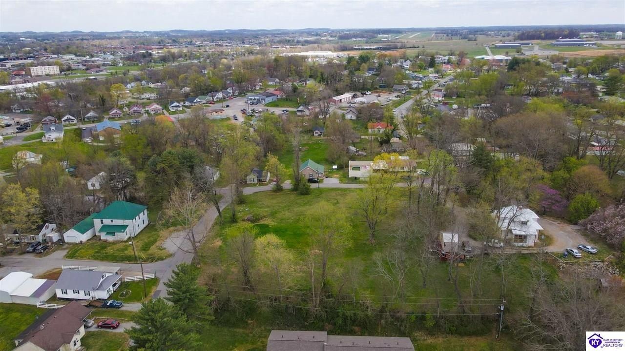 137 Coppock Street. Campbellsville, KY 42718