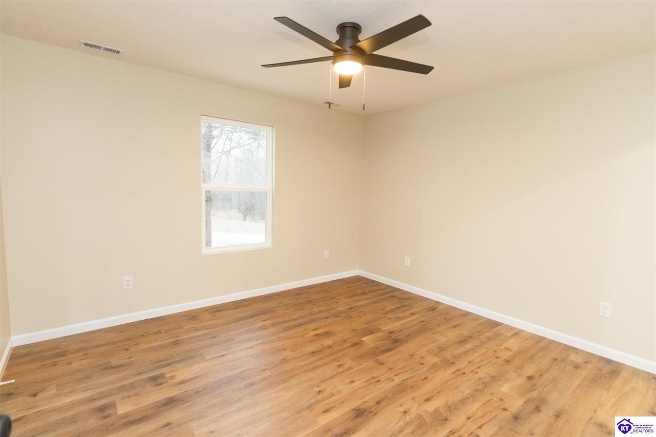 155 Rambling Ridge. Brandenburg, KY 40108