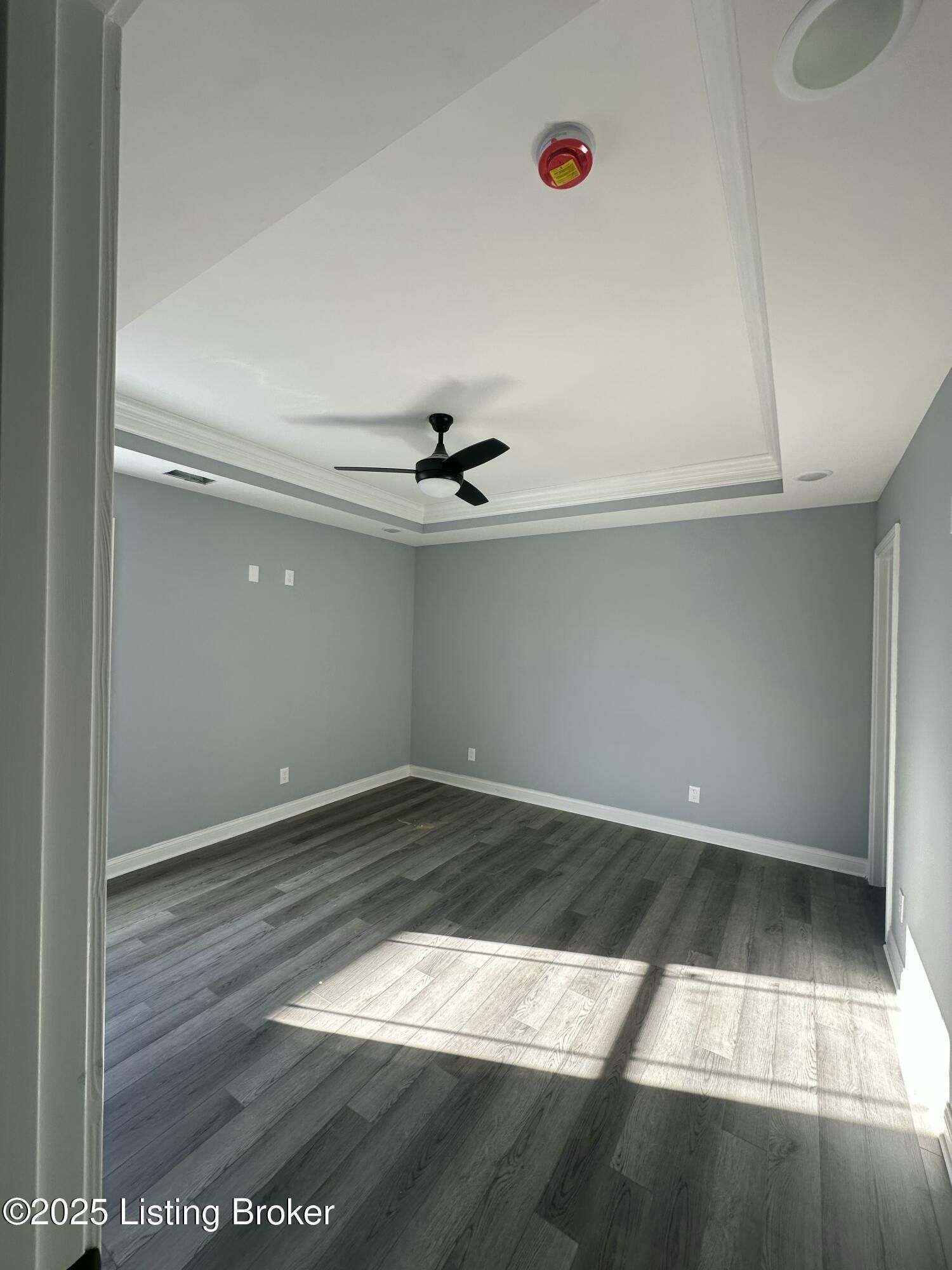 4704 Quinn Dr. Louisville, KY 40216