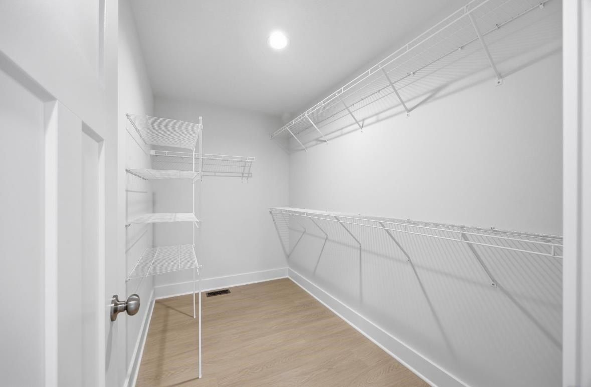 912 Alberta Drive. Bowling Green, KY 42101