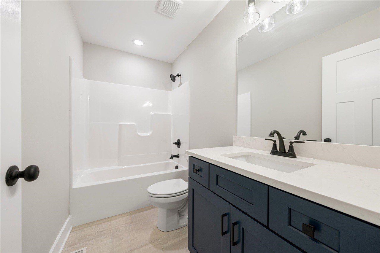 779 Shelldrake Lane. Bowling Green, KY 42104