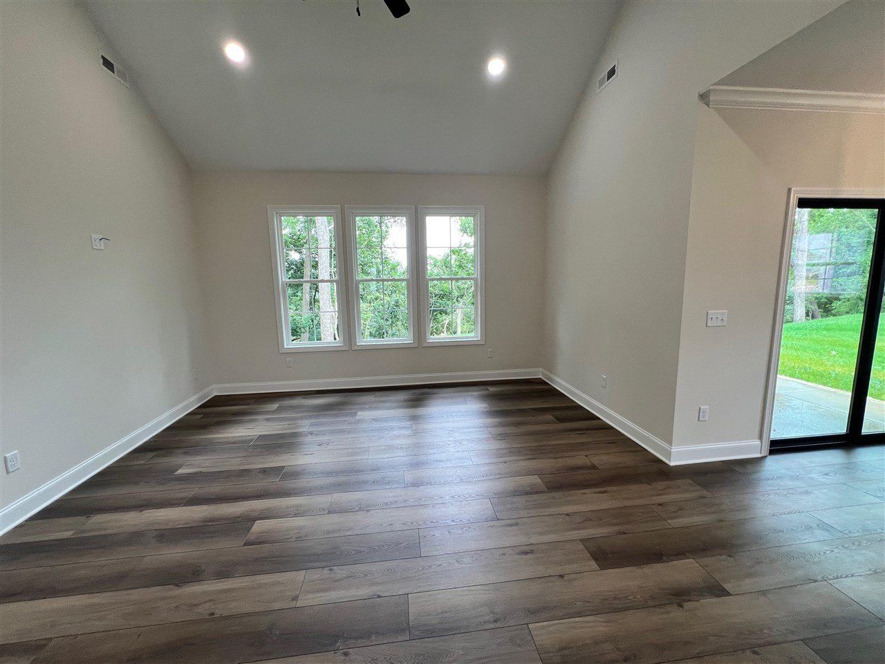 2206 Annapolis Court. Bowling Green, KY 42103