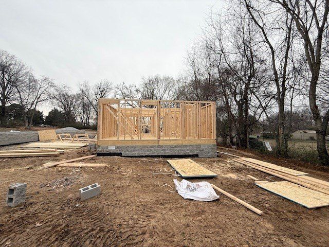 135 Illinois Ave. Oak Grove, KY 42262