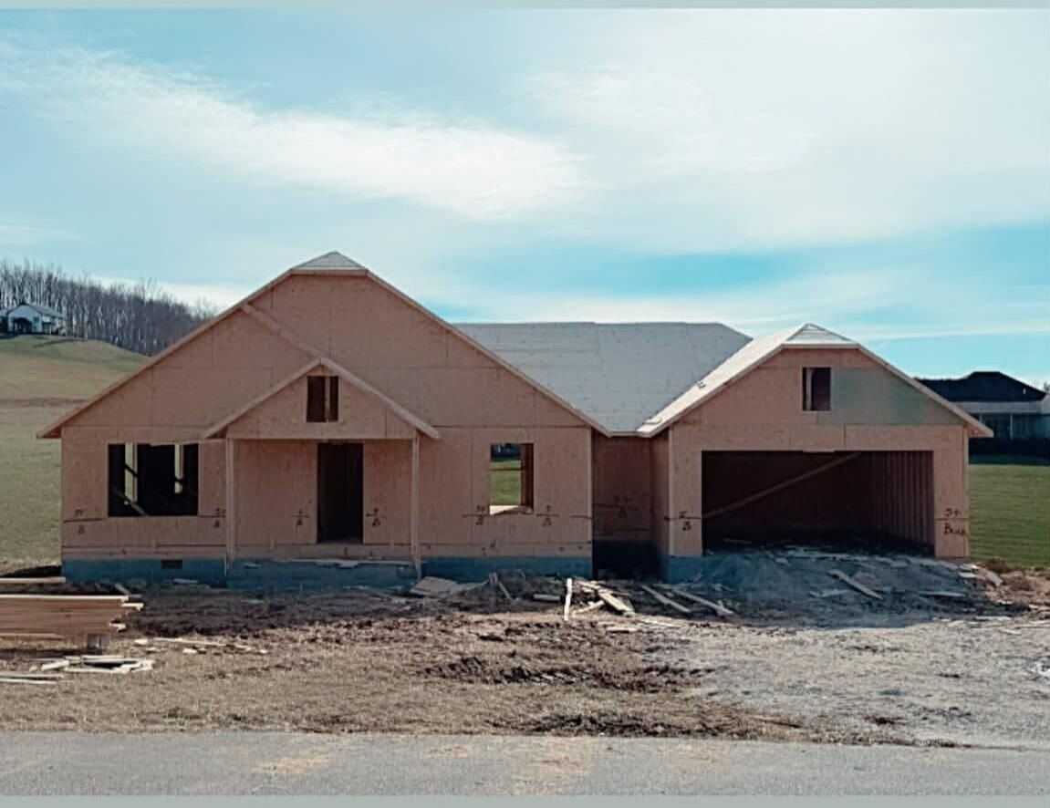 451 Madison Circle. London, KY 40741