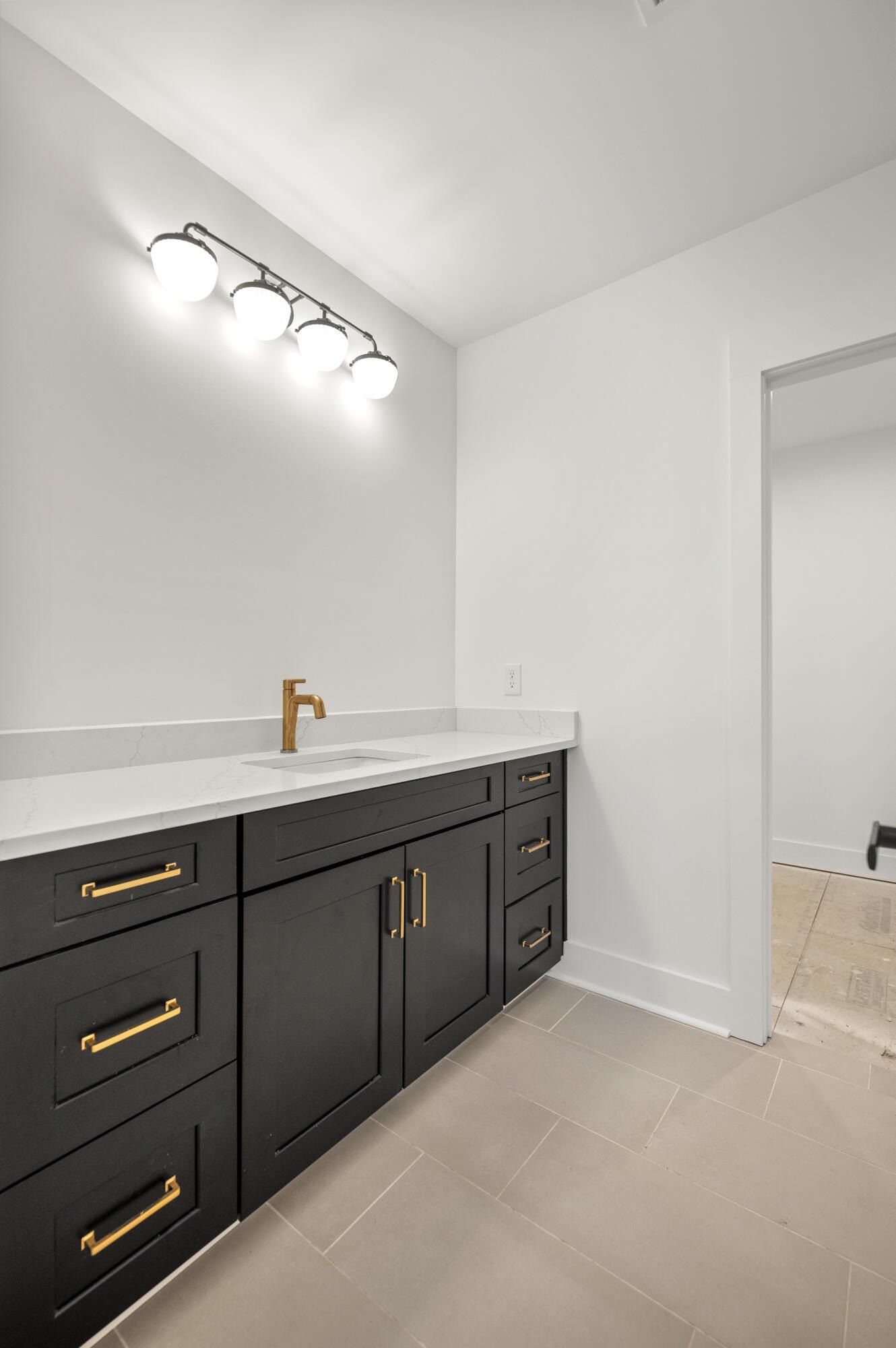 Cocos Way. Lexington, KY 40513