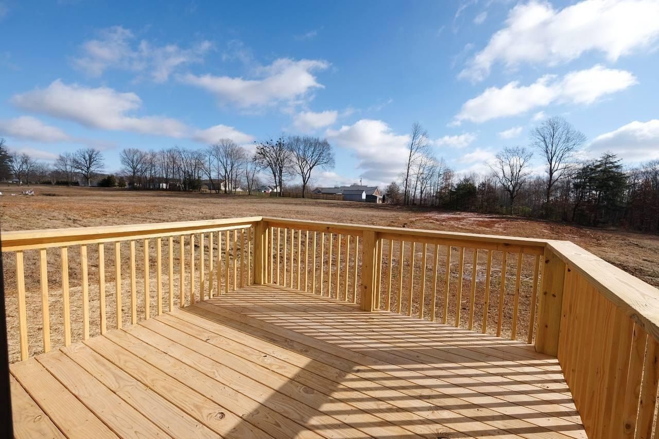 170 Salyer Street. Eubank, KY 42567