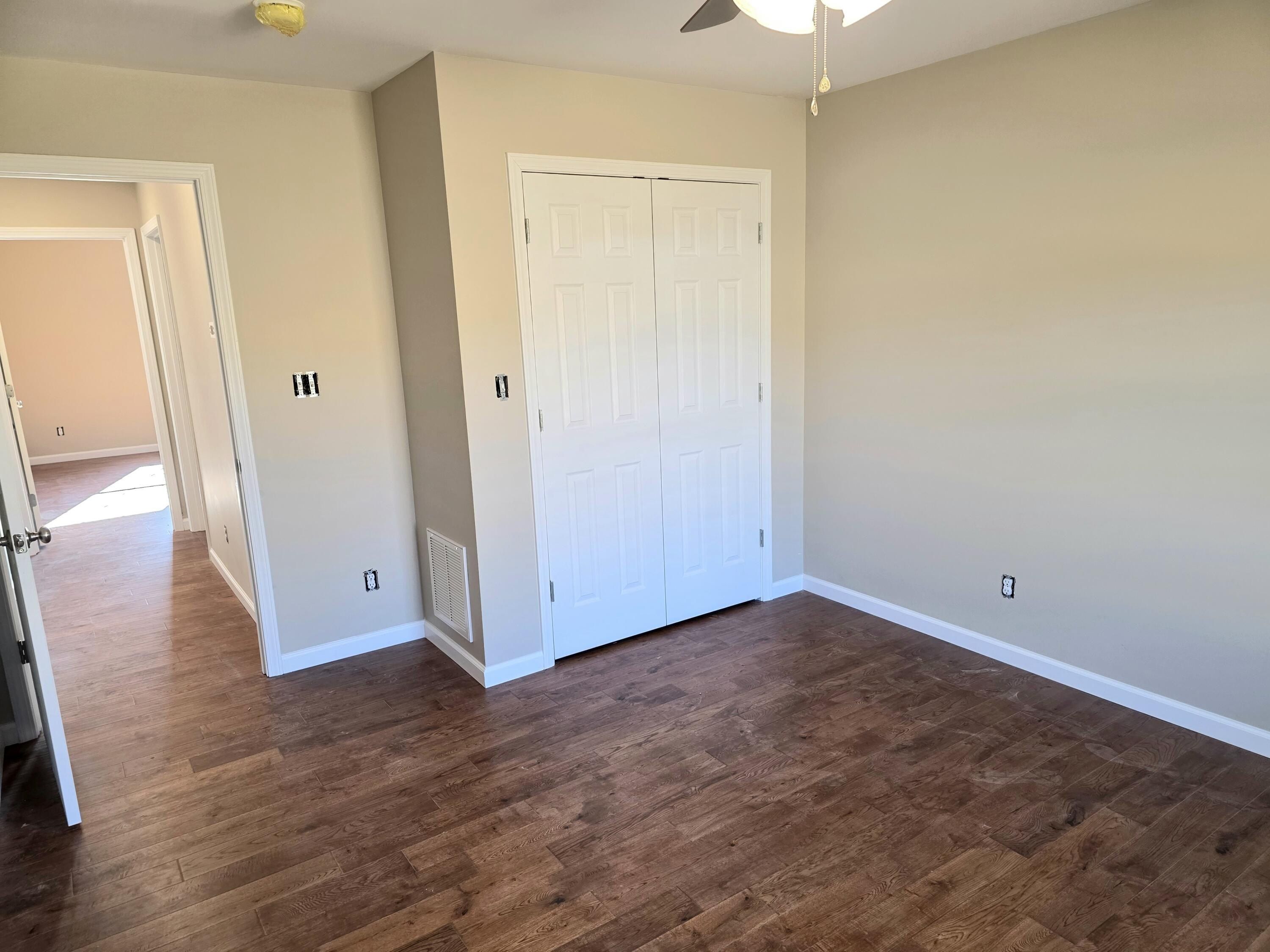 100 Emily Lane. London, KY 40741